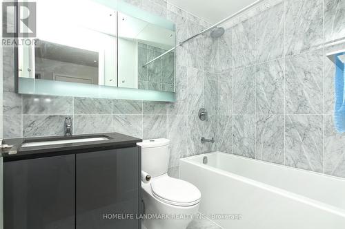 1707 - 115 Mcmahon Drive, Toronto (Bayview Village), ON - Indoor Photo Showing Bathroom