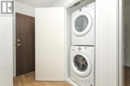 1707 - 115 Mcmahon Drive, Toronto (Bayview Village), ON - Indoor Photo Showing Laundry Room