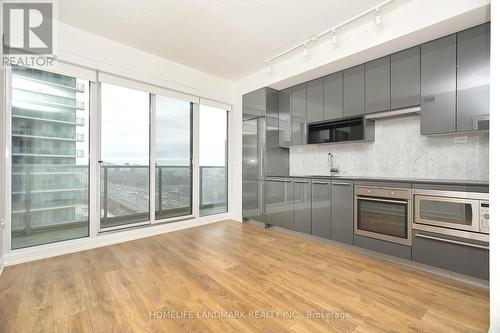 1707 - 115 Mcmahon Drive, Toronto (Bayview Village), ON - Indoor Photo Showing Kitchen With Upgraded Kitchen