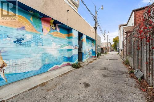 2151 Danforth Avenue, Toronto (East End-Danforth), ON - Outdoor