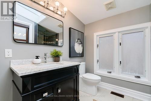 202 Scarboro Crescent, Toronto (Cliffcrest), ON - Indoor Photo Showing Bathroom