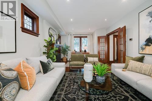 202 Scarboro Crescent, Toronto (Cliffcrest), ON - Indoor Photo Showing Living Room