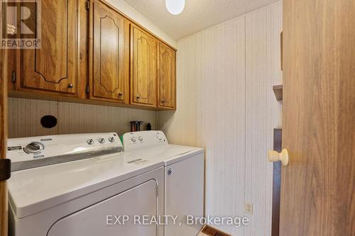 31 Kelsey Crescent, Georgina (Sutton & Jackson'S Point), ON - Indoor Photo Showing Laundry Room