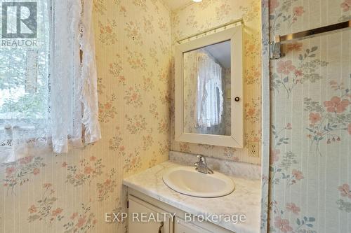 31 Kelsey Crescent, Georgina (Sutton & Jackson'S Point), ON - Indoor Photo Showing Bathroom