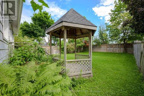 39 Court Street N, Milton, ON - Outdoor With Backyard