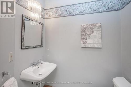 39 Court Street N, Milton (Old Milton), ON - Indoor Photo Showing Bathroom