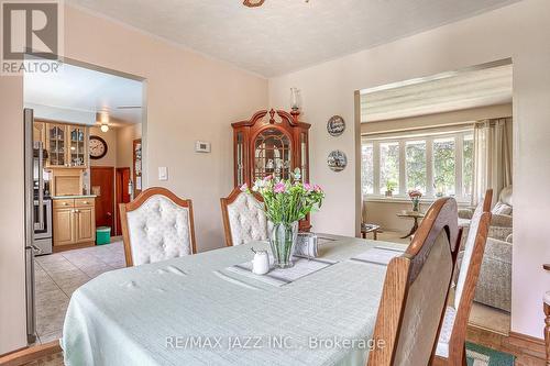 3 Strike Avenue, Clarington (Bowmanville), ON - Indoor Photo Showing Dining Room