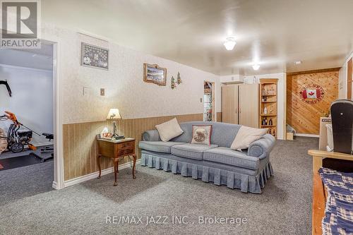 3 Strike Avenue, Clarington (Bowmanville), ON - Indoor Photo Showing Living Room