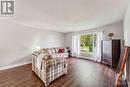 26 Fortune Street, Richmond, ON  - Indoor Photo Showing Living Room 