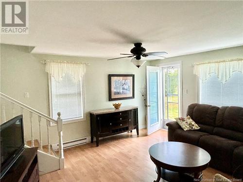 172 Savoie Street, Neguac, NB - Indoor Photo Showing Living Room