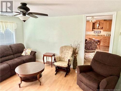 172 Savoie Street, Neguac, NB - Indoor Photo Showing Living Room