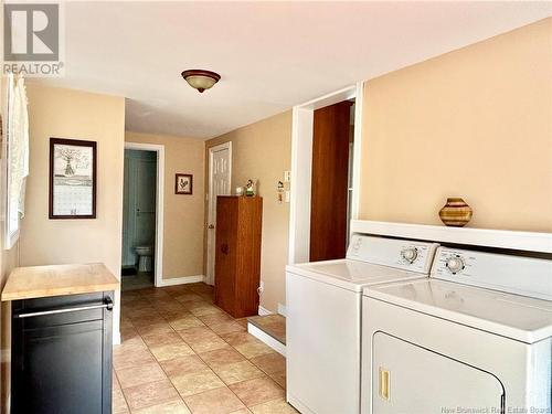 172 Savoie Street, Neguac, NB - Indoor Photo Showing Laundry Room