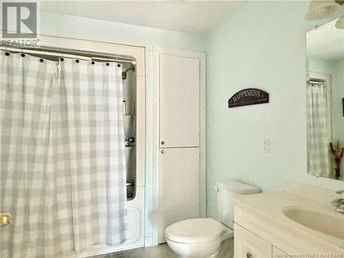 172 Savoie Street, Neguac, NB - Indoor Photo Showing Bathroom