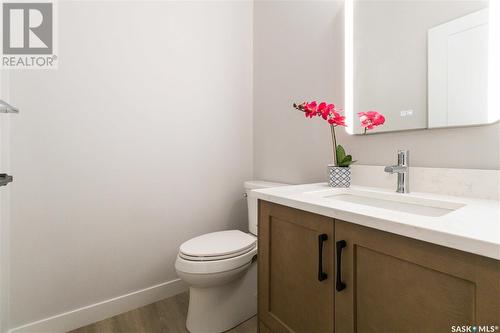 255 Flynn Cove, Saskatoon, SK - Indoor Photo Showing Bathroom