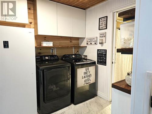 1217 Goulais Ave, Sault Ste. Marie, ON - Indoor Photo Showing Laundry Room