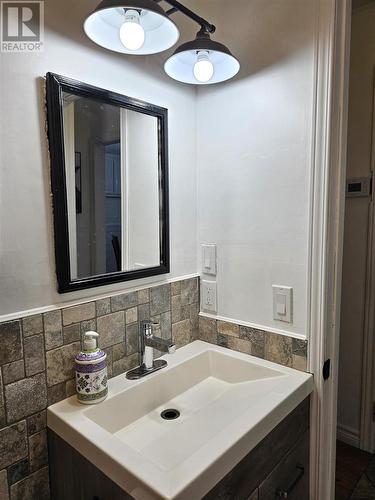 1217 Goulais Ave, Sault Ste. Marie, ON - Indoor Photo Showing Bathroom