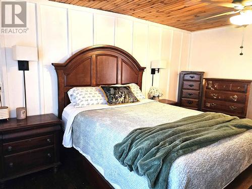 1217 Goulais Ave, Sault Ste. Marie, ON - Indoor Photo Showing Bedroom