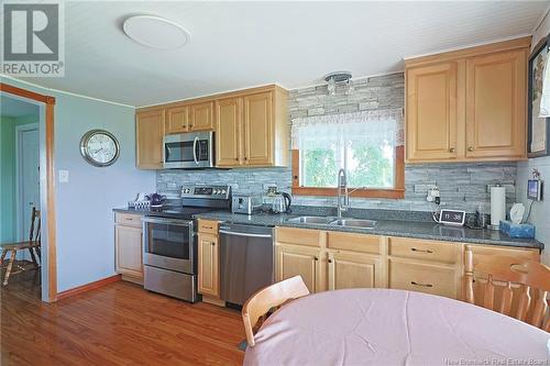 7678 102 Route, Greenwich, NB - Indoor Photo Showing Kitchen With Double Sink