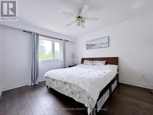 1553 Ogden Avenue, Mississauga, ON - Indoor Photo Showing Bedroom