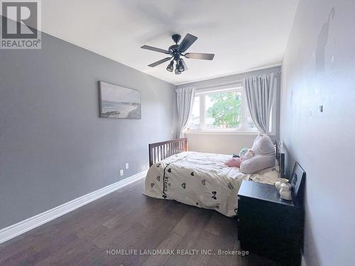 1553 Ogden Avenue, Mississauga, ON - Indoor Photo Showing Bedroom