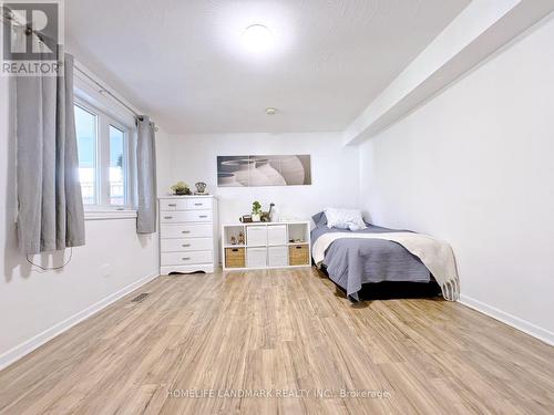 1553 Ogden Avenue, Mississauga, ON - Indoor Photo Showing Bedroom