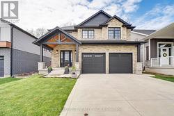 2105 SPRINGRIDGE DRIVE  London, ON N5X 0M3