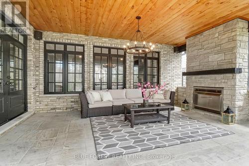 2105 Springridge Drive, London, ON - Outdoor With Deck Patio Veranda