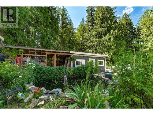 1766 Riondel  N Road, Riondel, BC - Outdoor