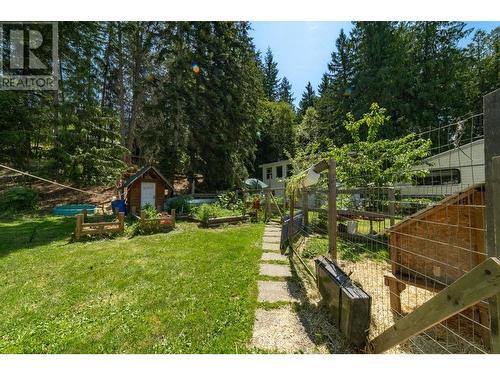 1766 Riondel  N Road, Riondel, BC - Outdoor