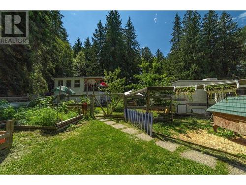 1766 Riondel  N Road, Riondel, BC - Outdoor With Backyard