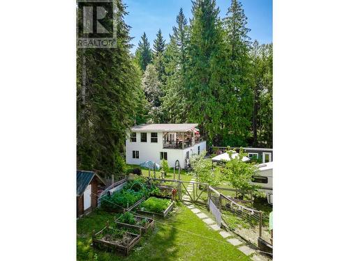 1766 Riondel  N Road, Riondel, BC - Outdoor