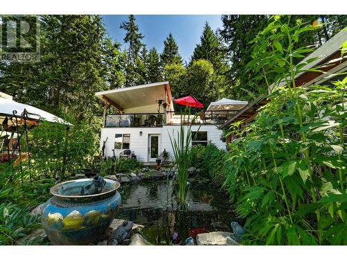 1766 Riondel  N Road, Riondel, BC - Outdoor