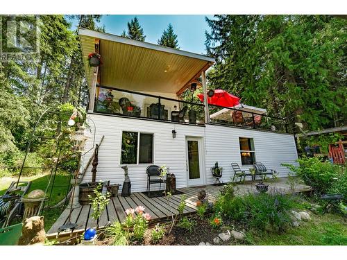 1766 Riondel  N Road, Riondel, BC - Outdoor With Deck Patio Veranda