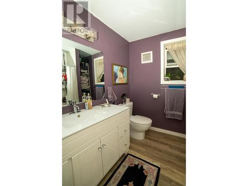 1766 Riondel  N Road, Riondel, BC - Indoor Photo Showing Bathroom