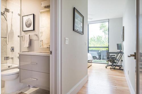 101 Locke Street S|Unit #304, Hamilton, ON - Indoor Photo Showing Bathroom