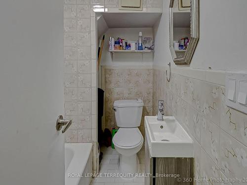 10 Burnfield Ave, Toronto, ON - Indoor Photo Showing Bathroom