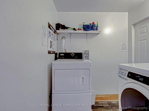 10 Burnfield Ave, Toronto, ON - Indoor Photo Showing Laundry Room