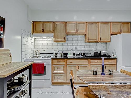 10 Burnfield Ave, Toronto, ON - Indoor Photo Showing Kitchen