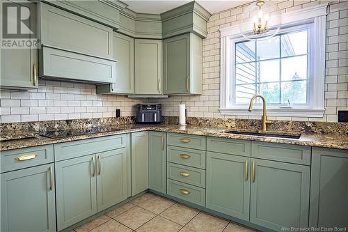 3367 Woodstock Road, Fredericton, NB - Indoor Photo Showing Kitchen With Upgraded Kitchen