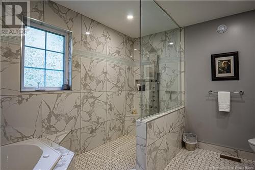 3367 Woodstock Road, Fredericton, NB - Indoor Photo Showing Bathroom