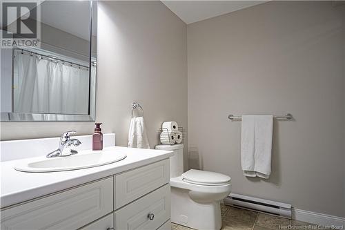 3367 Woodstock Road, Fredericton, NB - Indoor Photo Showing Bathroom