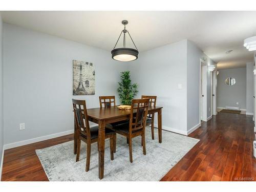 304-1902 Comox Ave, Comox, BC - Indoor Photo Showing Dining Room