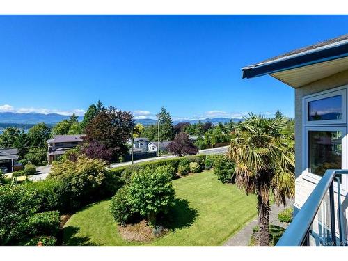 304-1902 Comox Ave, Comox, BC - Outdoor With View