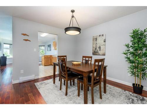 304-1902 Comox Ave, Comox, BC - Indoor Photo Showing Dining Room