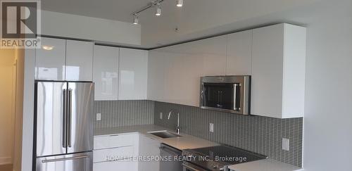 4709 - 30 Shore Breeze Drive, Toronto (Mimico), ON - Indoor Photo Showing Kitchen With Upgraded Kitchen