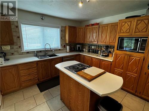 136 Hwy 129 Highway, Chapleau, ON - Indoor Photo Showing Kitchen