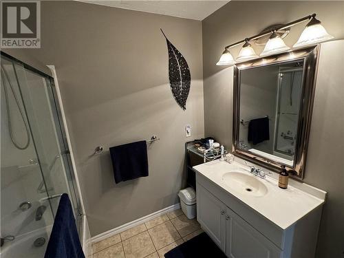 136 Hwy 129 Highway, Chapleau, ON - Indoor Photo Showing Bathroom