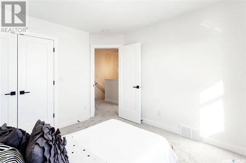 555 Fast Way, Saskatoon, SK - Indoor Photo Showing Bedroom