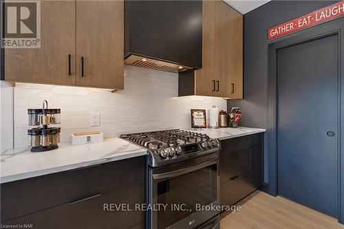 77 Kensington Street, Welland, ON - Indoor Photo Showing Kitchen