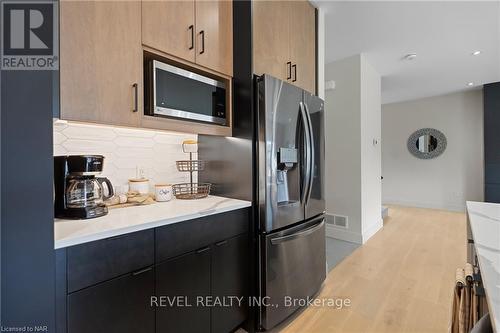 77 Kensington Street, Welland, ON - Indoor Photo Showing Kitchen